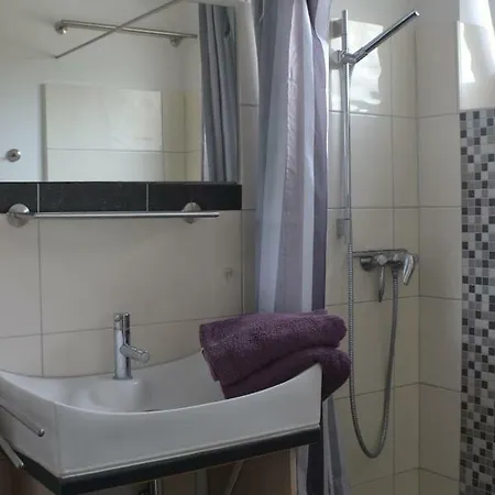 Ferienhaus Bambus, Mit Blick Auf Das Hooksieler Tief * هوروميرسيال